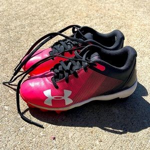 Under armour kids cleats